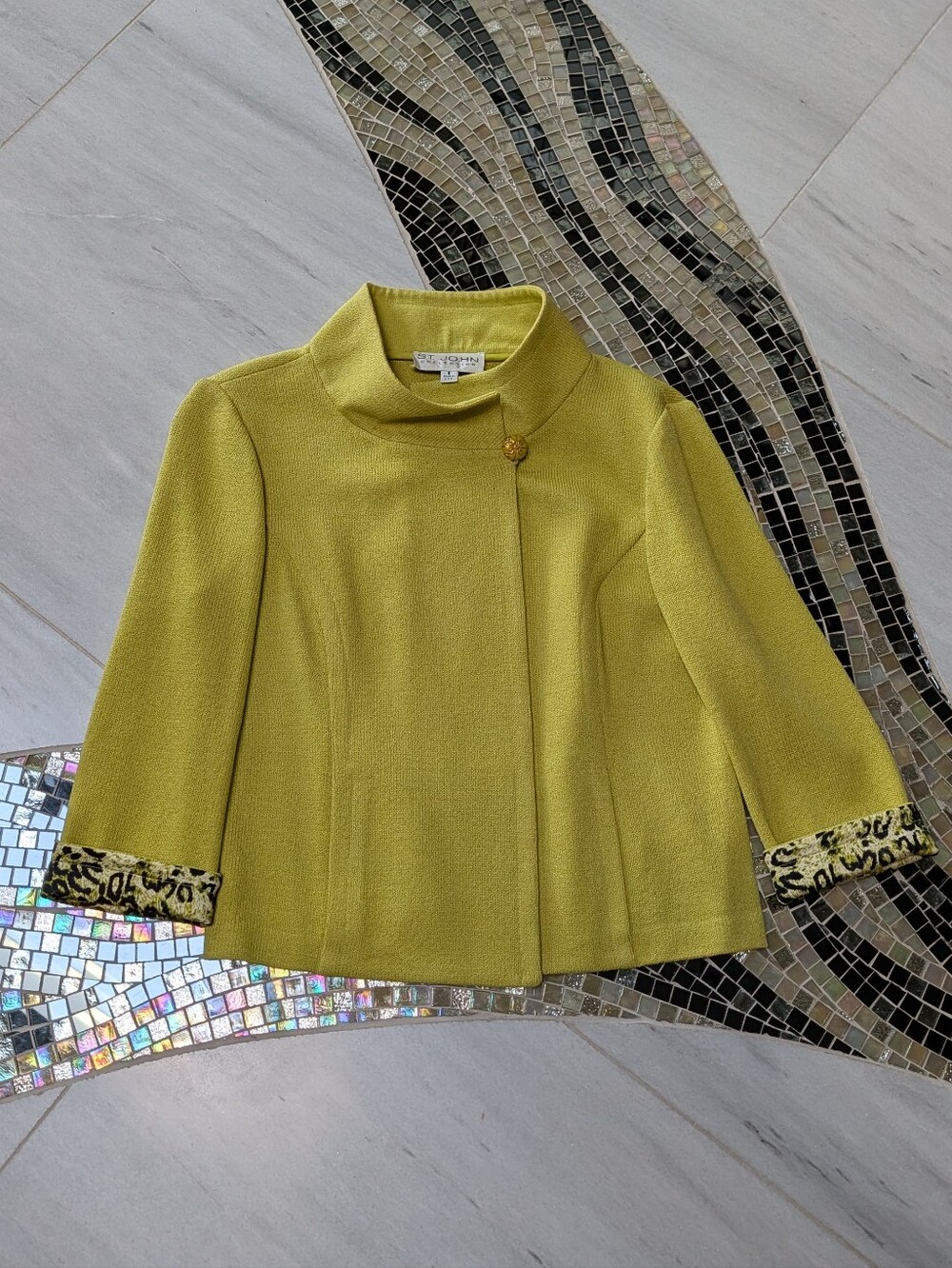 ST JOHN COLLECTION lime green boxy knit jacket 8